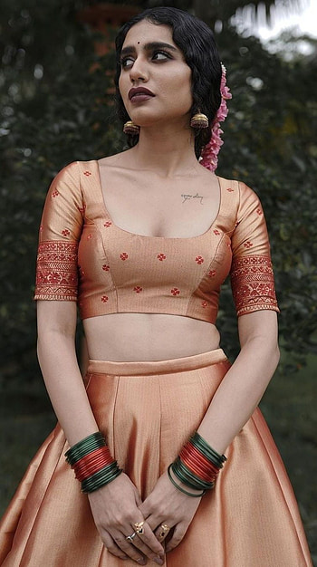 Priya warrior, mallu actress, sexy seductive HD phone wallpaper