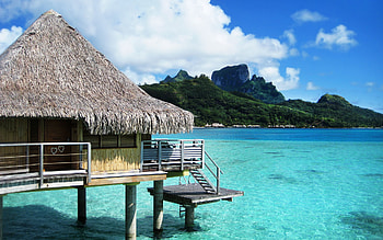 Travelling to bungalows, , Bora bora resort, Beach scenery HD wallpaper