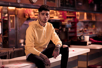 Zayn Malik Penshoppe 2018 , zayn-malik, celebrities, male-celebrities, singer, boys, music HD wallpaper