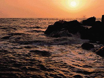 Sea waves at sunset, sea, water, wave, sunset HD wallpaper