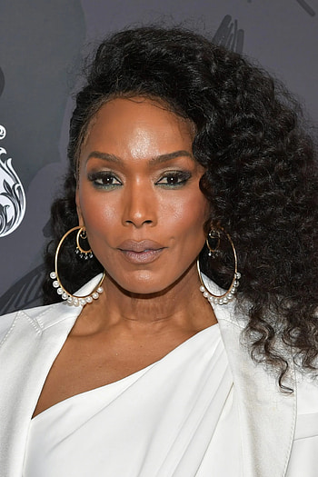 Angela Bassett reveals, Ageless beauty essence, Angela Bassett movies, Angela Bassett HD phone wallpaper