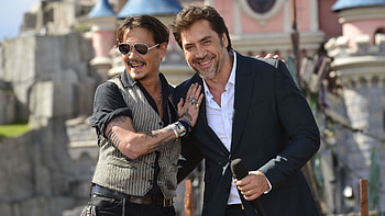 Johnny Depp, Javier Bardem HD wallpaper