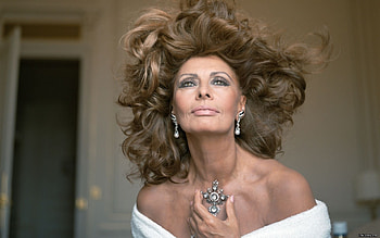 Sophia Loren, Timeless beauty, Iconic actress, Sophisticated elegance HD wallpaper
