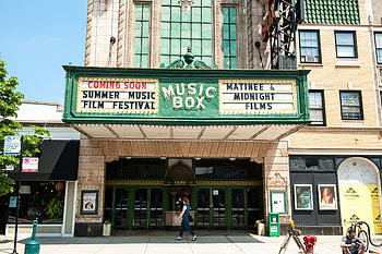 Best movie theaters, Chicago, Diverse options, Cinema experience HD wallpaper