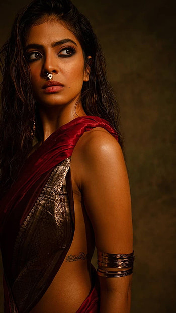Malavika mohanan, telugu actress, sexy gorgeous HD phone wallpaper