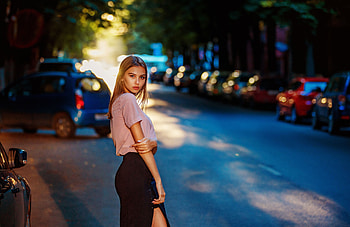 Urban Model Outdoors Looking At Viewer, girls, model, depth-of-field HD wallpaper
