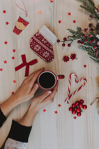 Holidays, New Year, Decorations, Cup, Christmas, Hands HD phone wallpaper