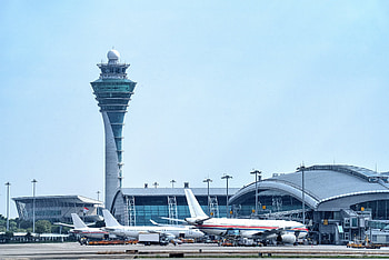 Guangzhou Baiyun Airport, Modern aviation hub, Transportation gateway, Travel convenience HD wallpaper