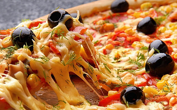 Yummy Pizza, pepperoni, olives, cheese, sauce, dough, abstract, yummy, crust, pizza HD wallpaper