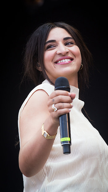 Camélia Jordana, hollywood actress, model, popidol, french singer HD phone wallpaper