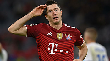 Robert Lewandowski, PSG interest, FC Bayern star, Serious pursuit HD wallpaper