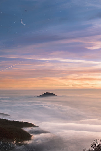 Mountain peak, sunset, sea of clouds HD phone wallpaper