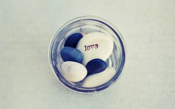 Stones, Bank, Miscellanea, Miscellaneous, Inscription, Table, Jar HD wallpaper