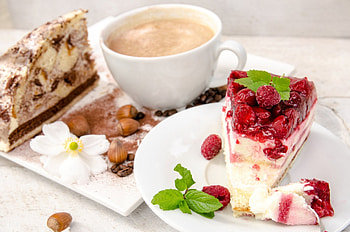 Delectable cheesecake, Nutty and chocolaty, Coffee-infused, Berrylicious HD wallpaper