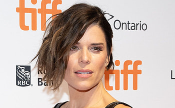 Neve Campbell, Biography, Buss the World, Life HD wallpaper