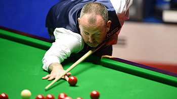 Mark Williams comeback, Trump's century break, World Championship clash, Electrifying match HD wallpaper