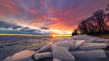 Frosty Mortning At The Lake, ice, sunrise, clouds, trees, colors, sky, sun HD wallpaper