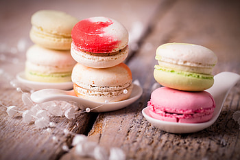 Colorful macarons, Homemade treats, Chewy meringue cookies, Tasty and vibrant HD wallpaper