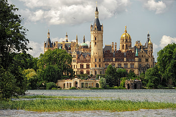 Schwerin Castle, Germany, medieval, germany, water, castle HD wallpaper