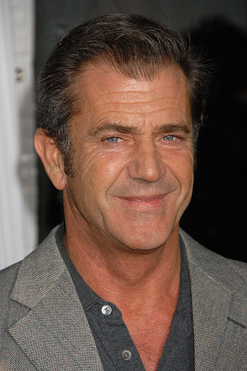 Mel Gibson, Hollywood star, Movie icon, Acting legend HD phone wallpaper