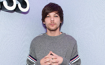 Reflections on success, One Direction singer, Louis Tomlinson HD wallpaper