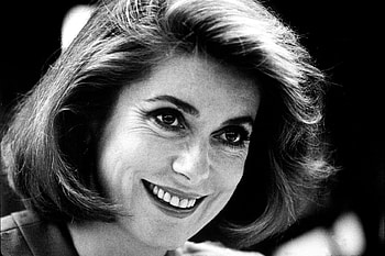 Catherine Deneuve, Captivating , Iconic charm, Classic films HD wallpaper
