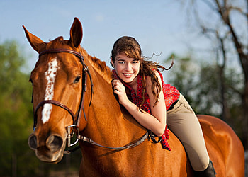 Riding Low.., style, cowgirl, fun, brunettes, fashion, horses, outdoors, ranch, girls, women, models, boots, western, female HD wallpaper