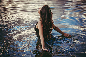 Aurela Skandaj In Lake, aurela-skandaj, model, girls HD wallpaper