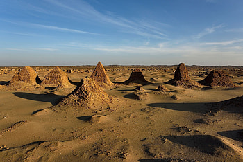 Sudan pyramid , Ancient structures, Majestic , Historic monument HD wallpaper