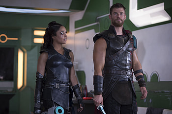 Thor And Valkyrie In Thor Ragnarok, thor-ragnarok, thor, valkyrie, movies, 2017-movies HD wallpaper