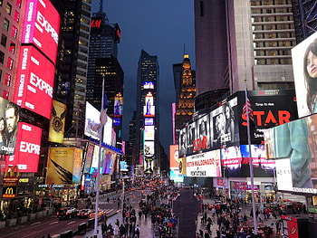 Broadway stock HD wallpaper