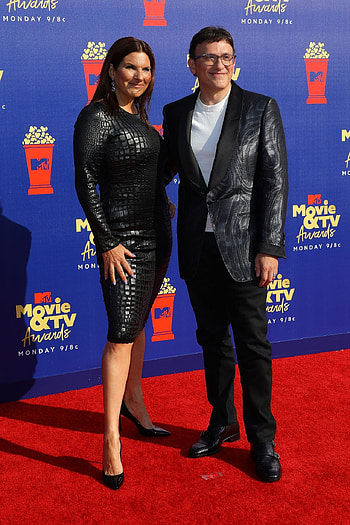 Anthony Russo, Ann Russo, Style, Fashion HD phone wallpaper