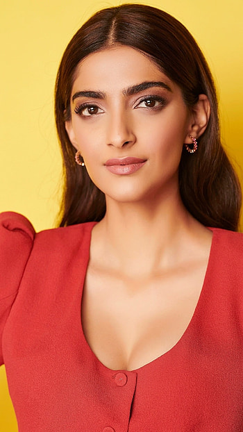 Sonam Kapoor, Sonam Kapoor Beautiful Heroine HD phone wallpaper