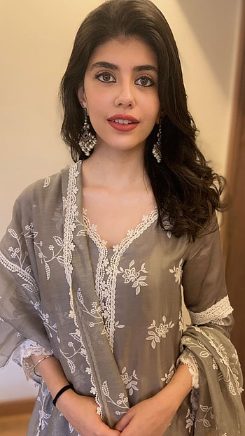 Sanjana Sanghi, Actress HD phone wallpaper