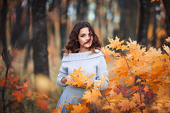 in the autumn forest, skirt, curls, girl, leaves, maple, branches, autumn, nature, sweater HD wallpaper
