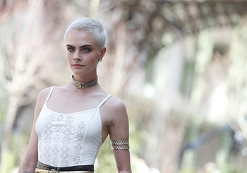 Cara Delevingne 2017 , cara-delevingne, celebrities, girls, hoot HD wallpaper
