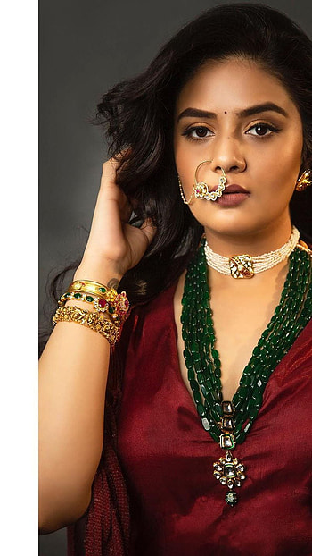 Sreemukhi, telugu actress, model HD phone wallpaper