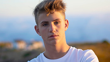 MattyBraps, Young musical talent, Pop star sensation, Viral sensation HD wallpaper