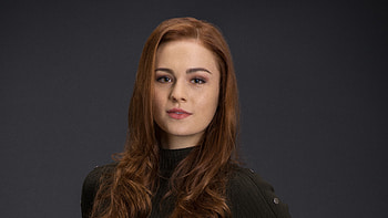 Sophie Skelton hoot For Outlander Tv Series, sophie-skelton, celebrities, girls, outlander, tv-shows HD wallpaper