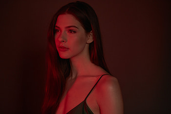 VVAVES 2019, vvaves, music, girls, singer HD wallpaper