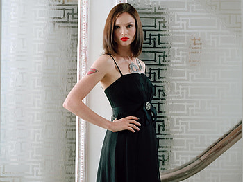 Sophie Ellis Bextor, sexy, black, ellis, brunette, bextor, eyes, hot, girl, sophie, beautiful, dress, woman, babe, brown, hair HD wallpaper