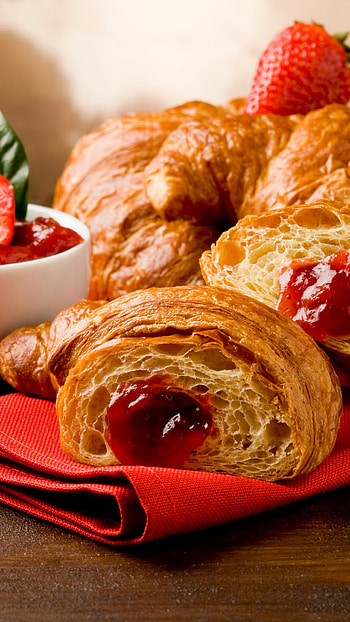 Strawberry jam, Croissants HD phone wallpaper