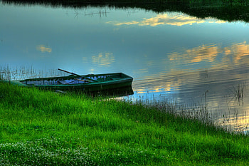 Nature, Grass, Summer, Lake, Shore, Bank, Divorces, Greens, Boat, Wharf, Berth HD wallpaper