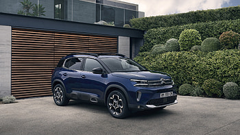 Citroen C5 Aircross SUV Hybrid 2022 2 Cars HD wallpaper