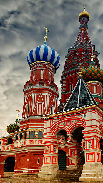 St. Basil's cathedral, Russia's architectural gem, Red Square beauty, Moscow landmark HD phone wallpaper