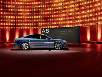 2022 Audi A8, Sleek and powerful, High-definition beauty, Exquisite design HD wallpaper