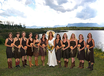 The BIG Day, style, fun, brunettes, weddings, cowgirls, lakes, fashion, blondes, girls, women, models, mountains, boots, western, female HD wallpaper