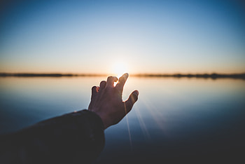 Hand, Miscellanea, Miscellaneous, Rays, Beams, Sunlight, Touching, Touch HD wallpaper