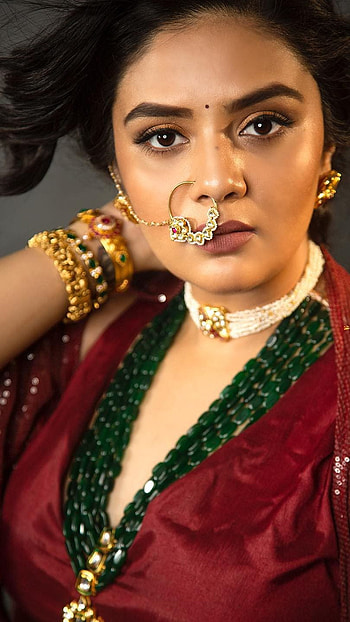 Sreemukhi, telugu actress, model HD phone wallpaper