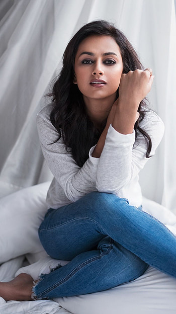 Shraddha Srinath, telugu actress HD phone wallpaper